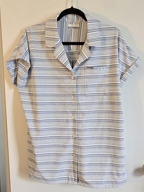 Columbia Short Sleeve Striped Button-Down Shirt in Light Blue and White